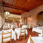 La Cisterna Hotel