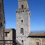 La Cisterna San Gimignano