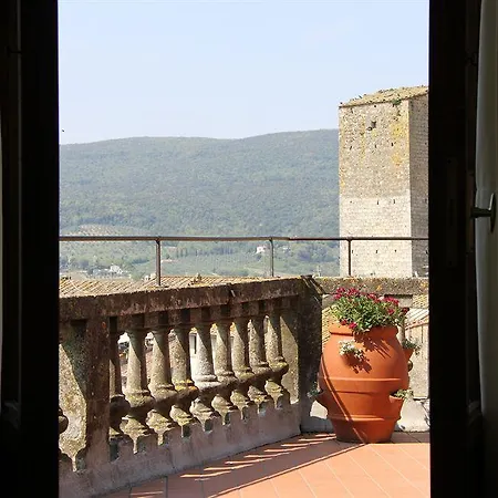 La Cisterna سان جيمينيانو