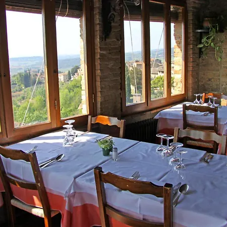 La Cisterna San Gimignano