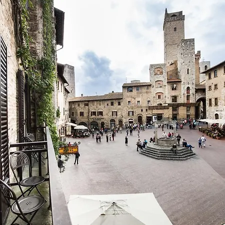 Hotel La Cisterna San Gimignano