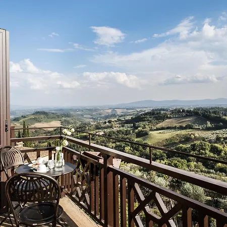 Hotel La Cisterna 3*