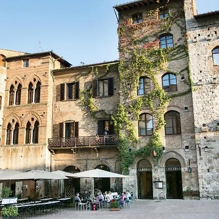 La Cisterna 3* San Gimignano