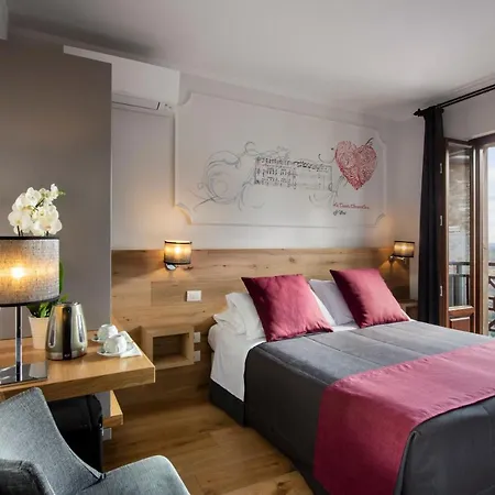 La Cisterna Hotel 3*