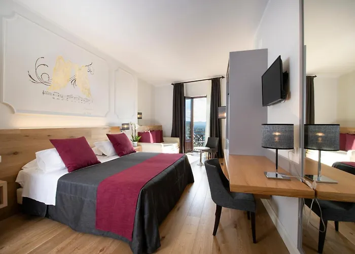 Hotel La Cisterna San Gimignano