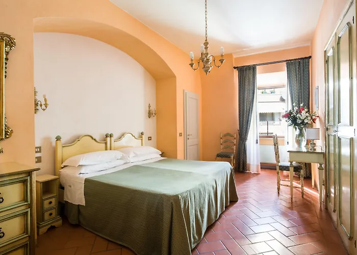 Hotel La Cisterna 3*