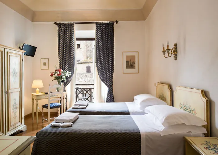 Hotel La Cisterna 3*