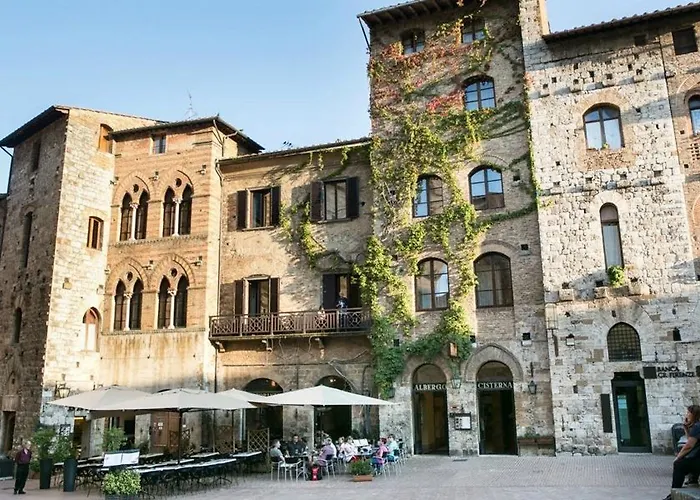 La Cisterna 3* San Gimignano