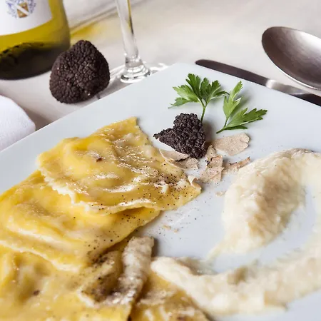 La Cisterna سان جيمينيانو