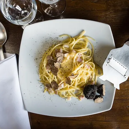 فندق La Cisterna