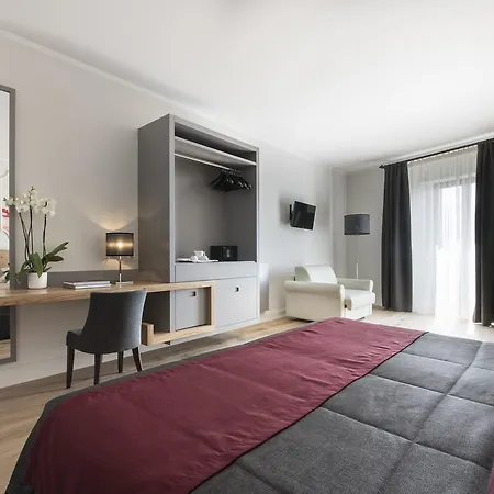 فندق La Cisterna سان جيمينيانو
