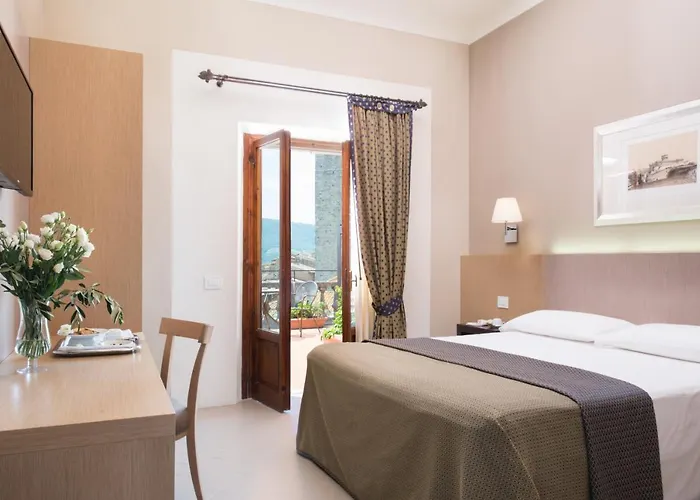 La Cisterna Hotel 3*